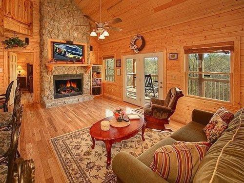 Majestic Springs Lodge Cabin McCookville ภายนอก รูปภาพ