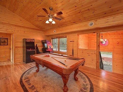 Majestic Springs Lodge Cabin McCookville ภายนอก รูปภาพ
